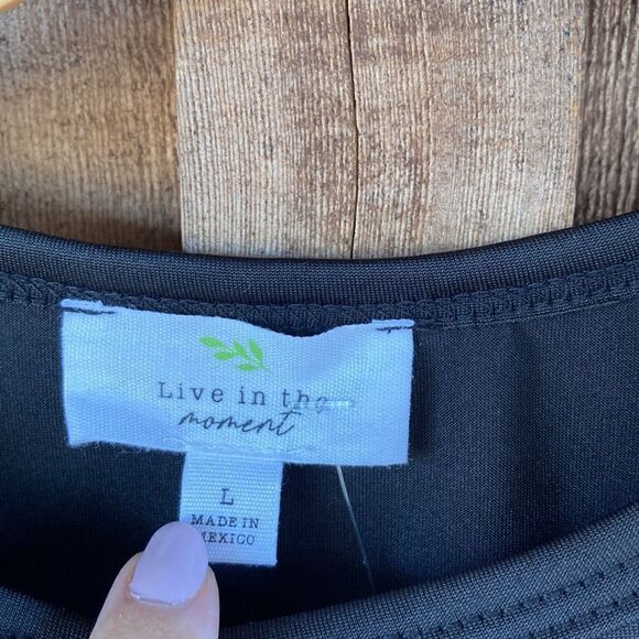 Live In The Moment Black Garter Crop Short Sleeve Top-Silver Toned Ring Detail - Picture 5 of 6